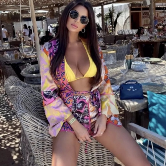 Zara Pants - Zara fluid pink paisley pattern silky shorts XS